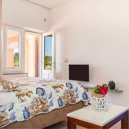 Apartment Bilice beach Exterior foto