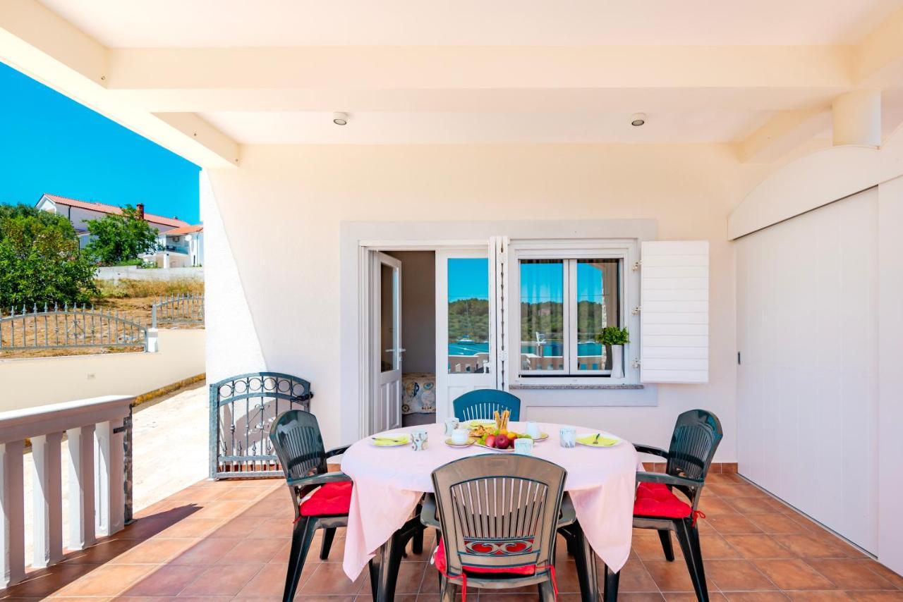 Apartment Bilice beach Exterior foto