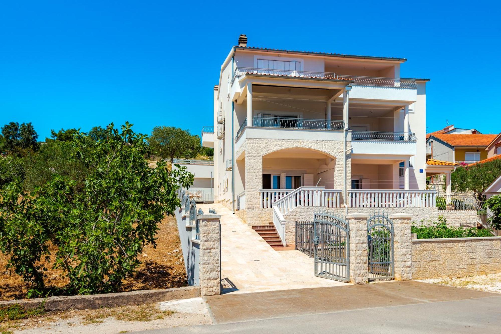 Apartment Bilice beach Exterior foto