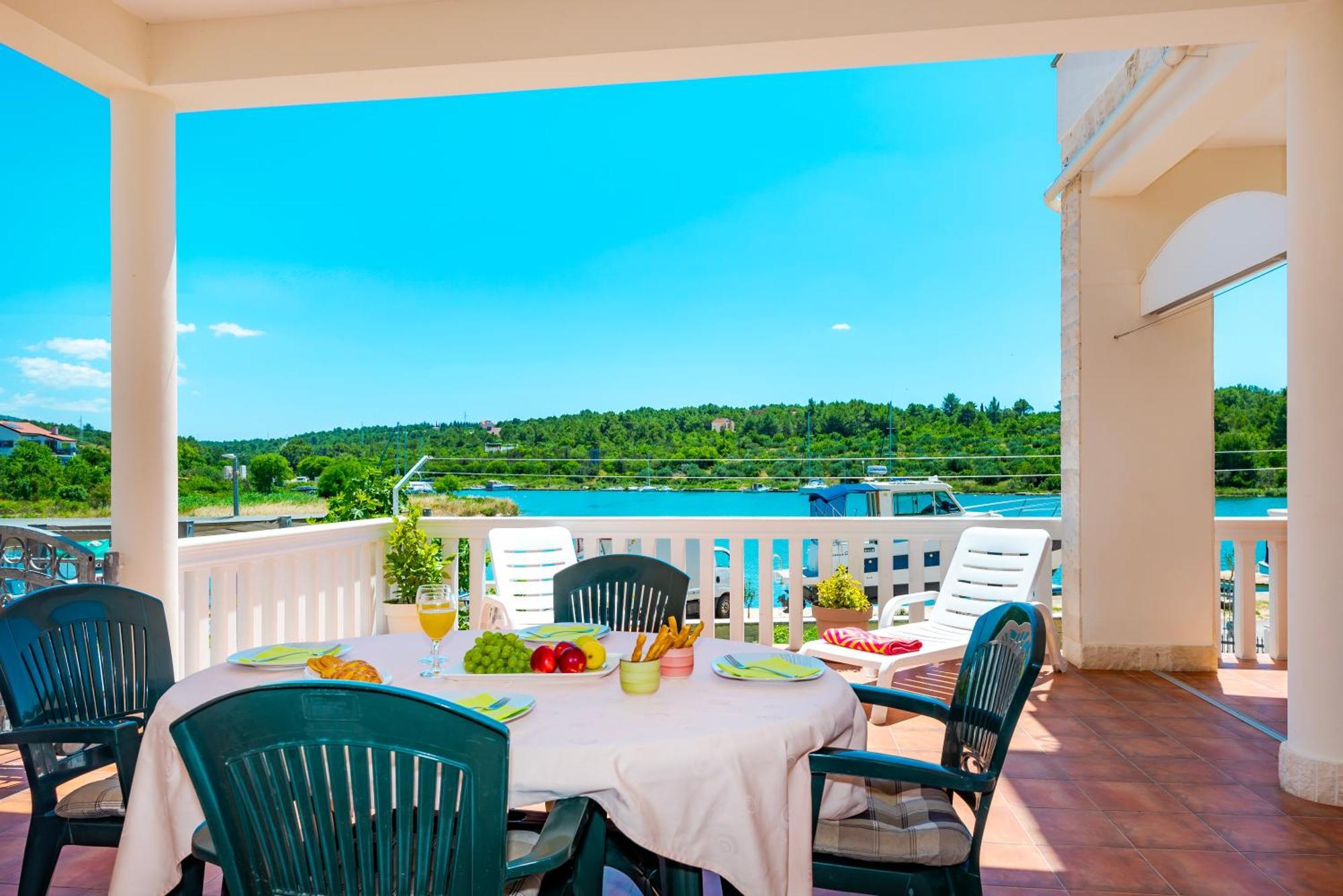 Apartment Bilice beach Exterior foto
