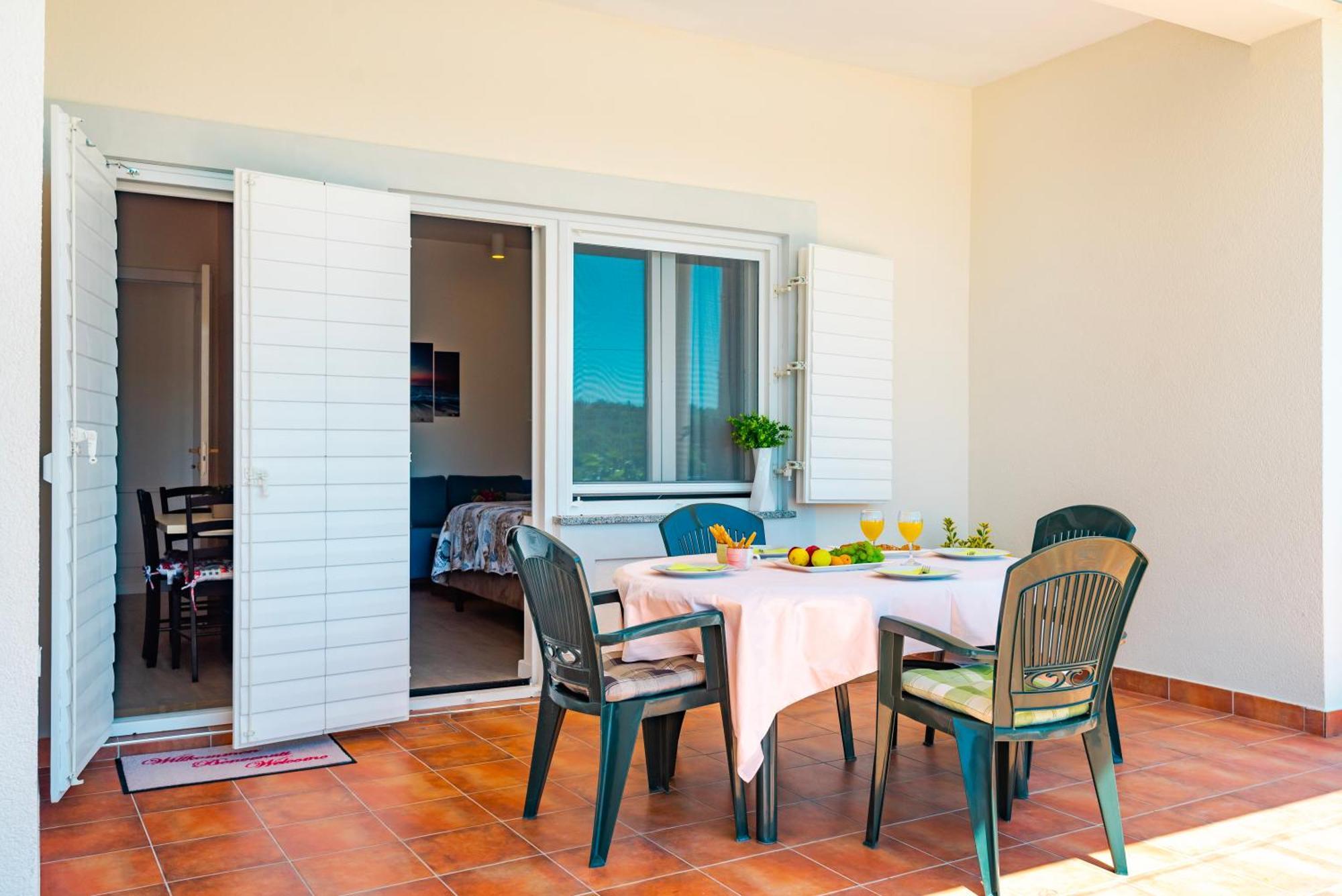 Apartment Bilice beach Exterior foto